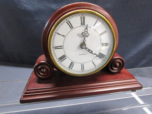 Quartz Mantle Clock