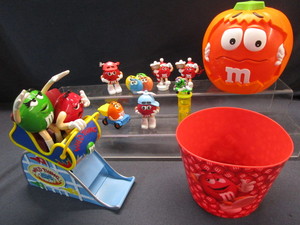 M&M Wild Thing Dispenser