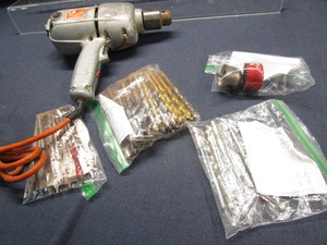 B&D 12 Drill & Bits