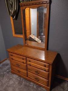 Dresser & Mirror