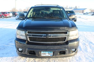 2011 Chevrolet Suburban 1500 LT 4x4 - Very Clean