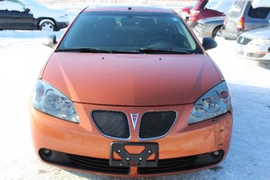 lot 14 image: 2006 Pontiac G6 GT