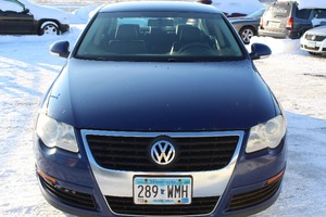 lot 6 image: 2008 Volkswagen Passat Turbo
