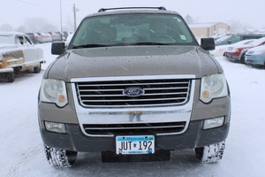 lot 12 image: 2006 Ford Explorer XLT 4x4