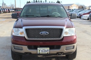 lot 18 image: 2005 Ford F-150 4X4