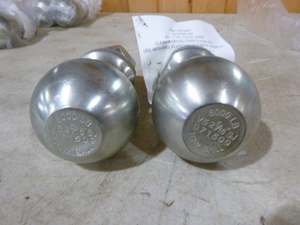 2 Valley 2 516 Tow Balls