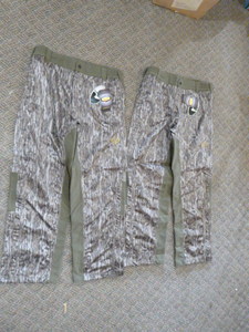 2 Pair of Mossy Oak Yukon Gear Mens Hunting Pants