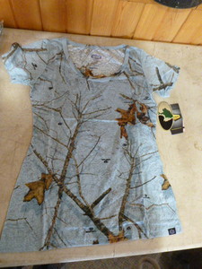 6 Mossy Oak Yukon Gear Womens T-Shirts