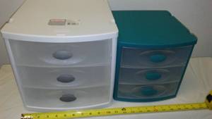 lot 11 image: (2) Sterilite 3 Drawer Totes.  Like New