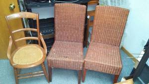 lot 49 image: (3) Chairs