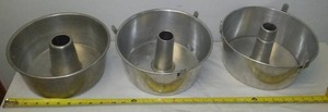lot 58 image: (3) Angel Food Tins