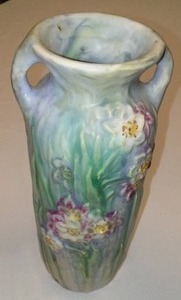 lot 149 image: Weller Silvertone Small Handled Vase Dogwood pattern