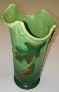 lot 151 image: Vintage Weller Art Pottery Mission Vase.