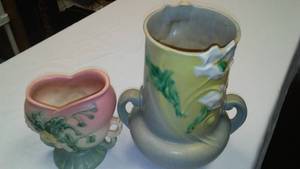 lot 154 image: Hull Pottery, Wildflower  and more.
