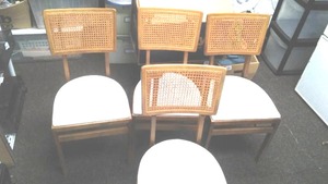 lot 203 image: Wood folding chairs (4)