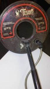 lot 244 image: Tesoro Metal Detector-working Stingray Model