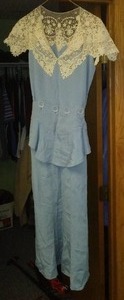 lot 297 image: 1929 dress lace shoulders and bow, Incredible look