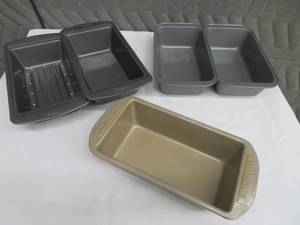 5 BREAD PANS