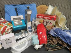 LOT OF MISC HOUSEHOLD ITEMS