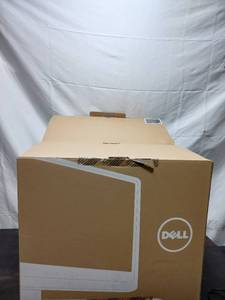 lot 93 image: Dell Inspirion 23 PC