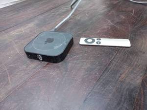 lot 105 image: Apple TV A1469