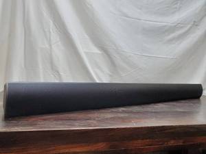lot 4 image: Bang & Olufsen BeoLab 7-2 Center Chanel Loudspeaker