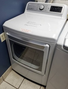 LG Electric Dryer With Sensor Dry