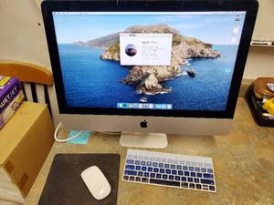 Apple iMac Desktop Computer