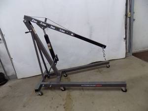 lot 1 image: Pittsburgh Heavy Duty 2 Ton Folding Engine Crane