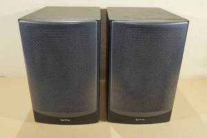 Infinity Beta 20 Bookshelf Speakers