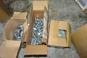 58 Cap Screws and Flat Washers