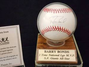 lot 24 image: Barry Bonds Autographed Baseball with COA