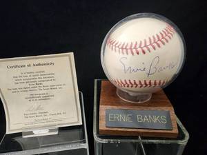 lot 39 image: Ernie Banks Autographed Baseball with COA