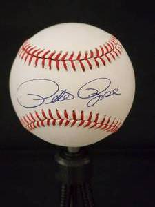 lot 57 image: Pete Rose Autographed Baseball No COA
