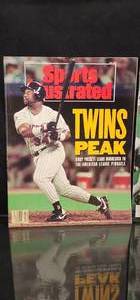 lot 50 image: (2) 1991 Sports Illustrated Featuring Kirby Puckett and the World Series Champs Twins