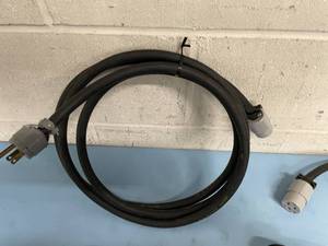 lot 19 image: Miscellaneous AC Power Cables & Extension Cable Lot