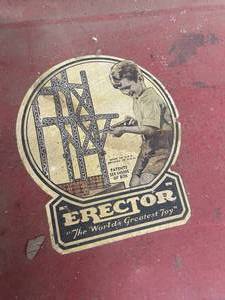 lot 73 image: Vintage Erector Set - Toy - Number 8 12 All Electric