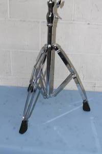 lot 10 image: Mapex Adjustable Height Drum Stand  Musical Instrument