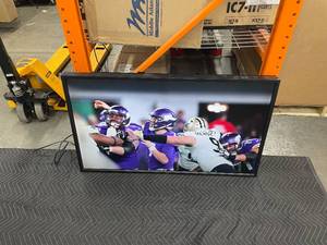 lot 124 image: NEC P462 Professional Grade 46 Large Screen HD 1080 Display  Monitor