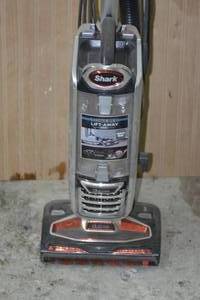 lot 158 image: Shark Duo Vacuum