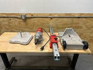 lot 65 image: MILWAUKEE 4115-22 Diamond Coring Rig 4.8 hp 20 A 900 RPM