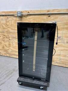 lot 15 image: NEWAIR 19 in. 126 (12 oz.) Can Freestanding Beverage Cooler Fridge with Adjustable Shelves, Modern Black
