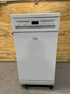 lot 3 image: BLACKDECKER 17.64-in Freestanding Dishwasher (White) ENERGY STAR, 52-dBA