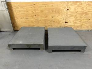 lot 122 image: Lot of 2- Platform Risers