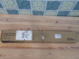 lot 15 image: Best Buy essentials - Tilting TV Wall Mount for Most 4784 TVs - Black