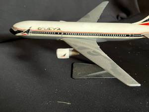 Delta Airlines Model Airplane