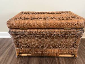Indonesian Basket Wrapped Hinged Storage Bin with Lid New with Tags