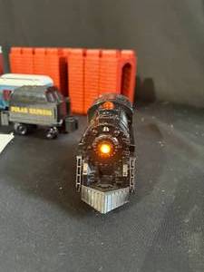 Lionel Little Lines Polar Express Train Set with Track Pieces