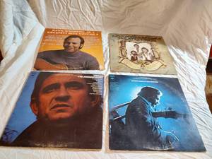 4 records Johnny Cash, Hank Williams Jr and Larry Gatlins
