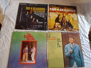 4 records The Grass roots, John Davidson and The 4 Seasons